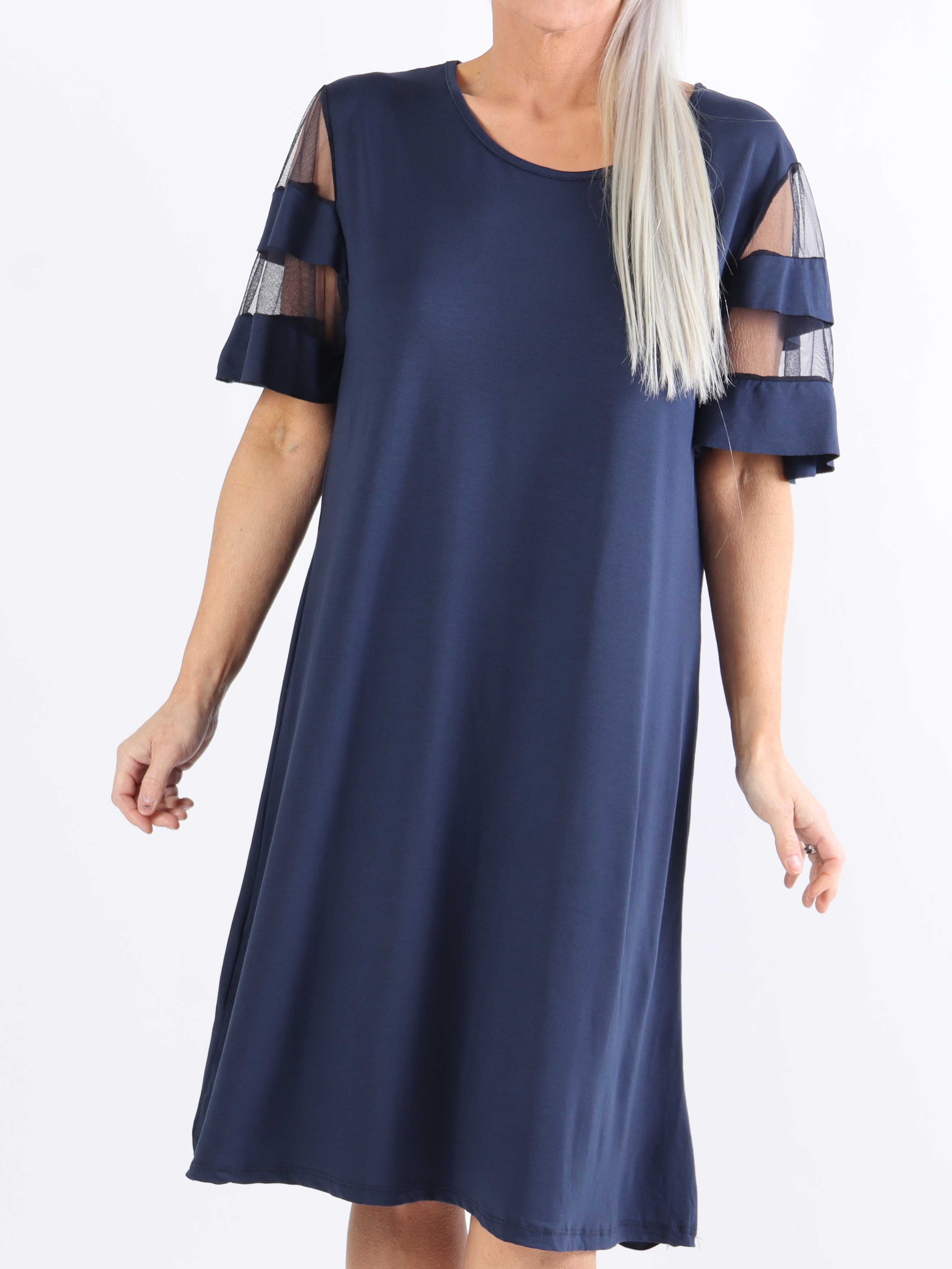 Sakina - T-shirt kjole i plus size med fine ærmer